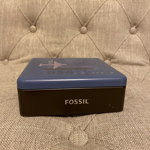 Fossil Tin - Picture 3 of 5